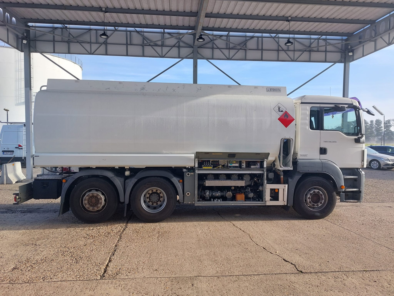 Camion cisterna per il trasporto di carburanti MAN TGS (lot of 4): foto 33 Camion cisterna per il trasporto di carburanti MAN TGS (lot of 4): foto 33