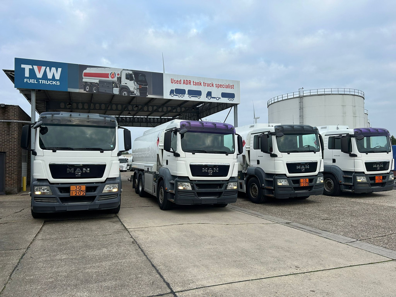 MAN TGS (lot of 4) - Camion cisterna: foto 2 MAN TGS (lot of 4) - Camion cisterna: foto 2