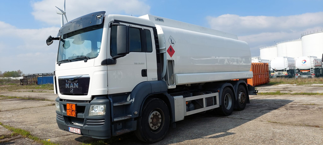 Camion cisterna per il trasporto di carburanti MAN TGS (lot of 4): foto 7 Camion cisterna per il trasporto di carburanti MAN TGS (lot of 4): foto 7