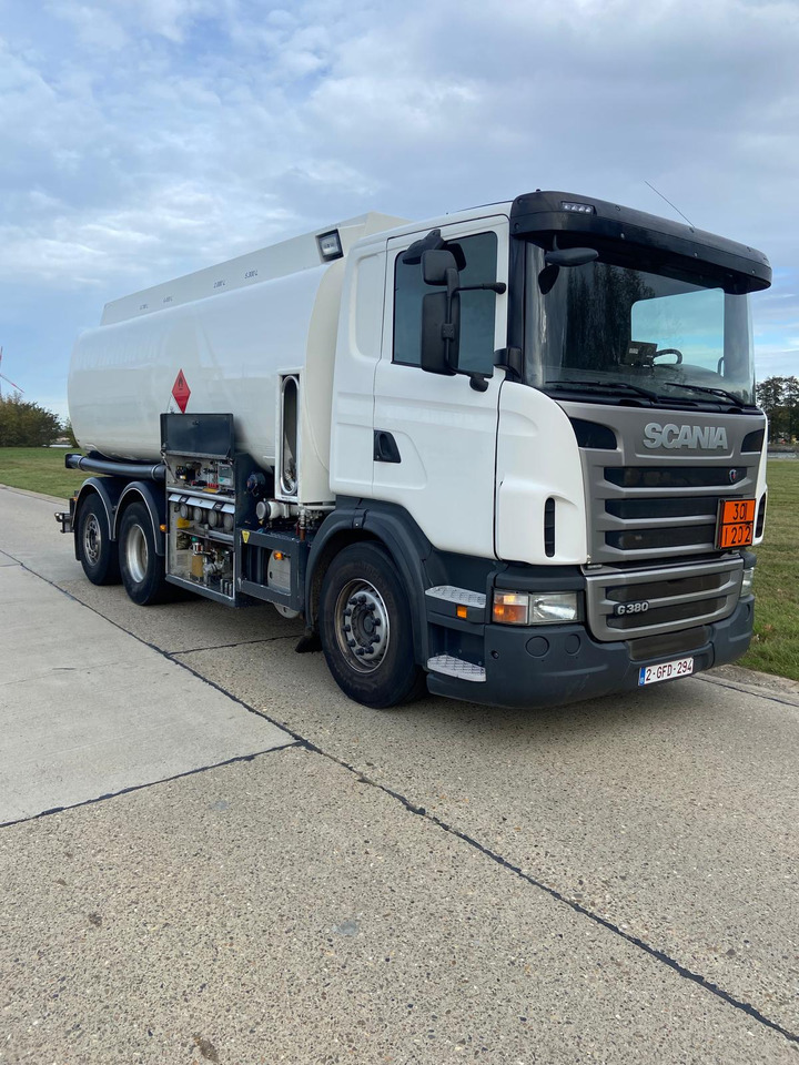 SCANIA PRT - Camion cisterna: foto 1 SCANIA PRT - Camion cisterna: foto 1