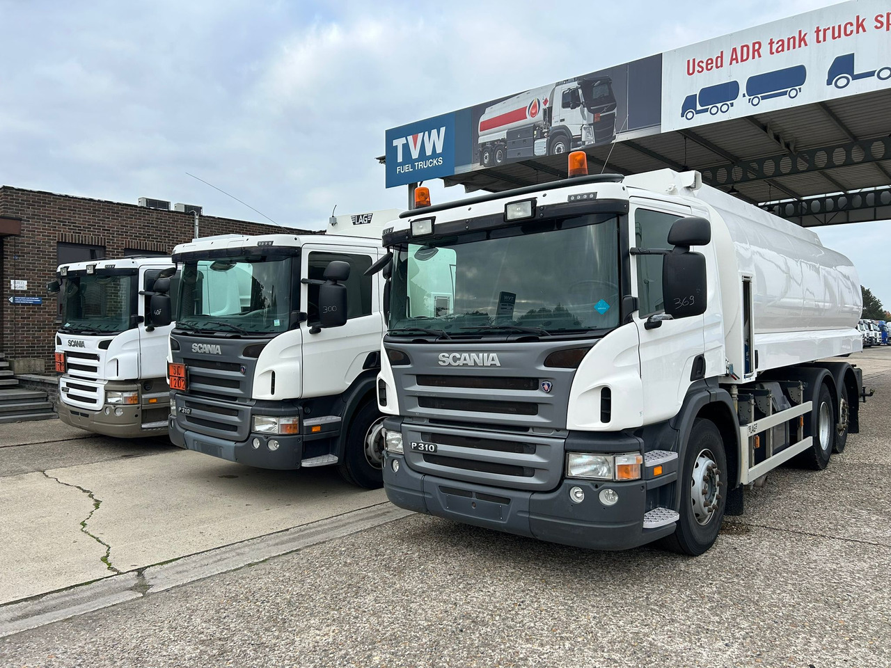 SCANIA PRT, P310, P380 (lot of 3) - Camion cisterna: foto 1 SCANIA PRT, P310, P380 (lot of 3) - Camion cisterna: foto 1