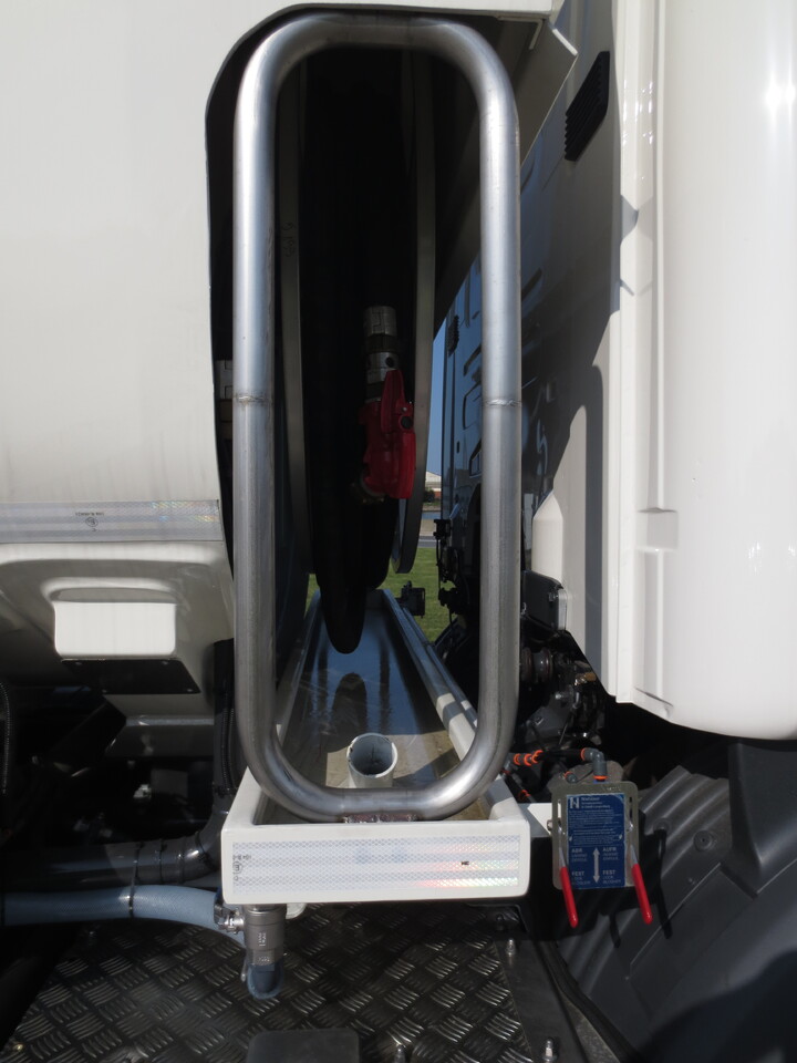 Scania G370 - Camion cisterna: foto 4 Scania G370 - Camion cisterna: foto 4