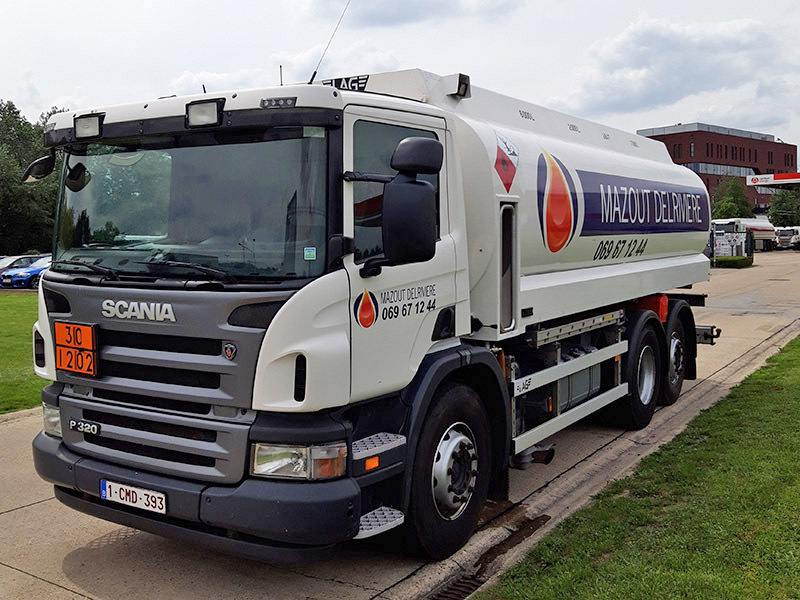 Scania P320 - Camion cisterna: foto 1 Scania P320 - Camion cisterna: foto 1