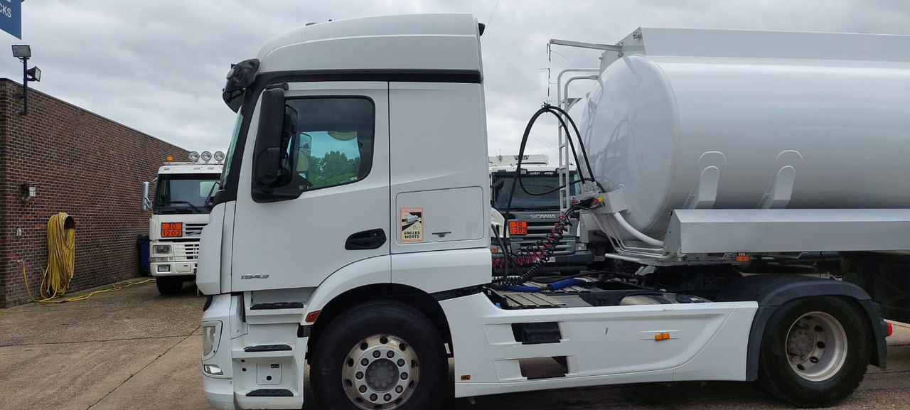 MERCEDES Actros - Trattore stradale: foto 5 MERCEDES Actros - Trattore stradale: foto 5