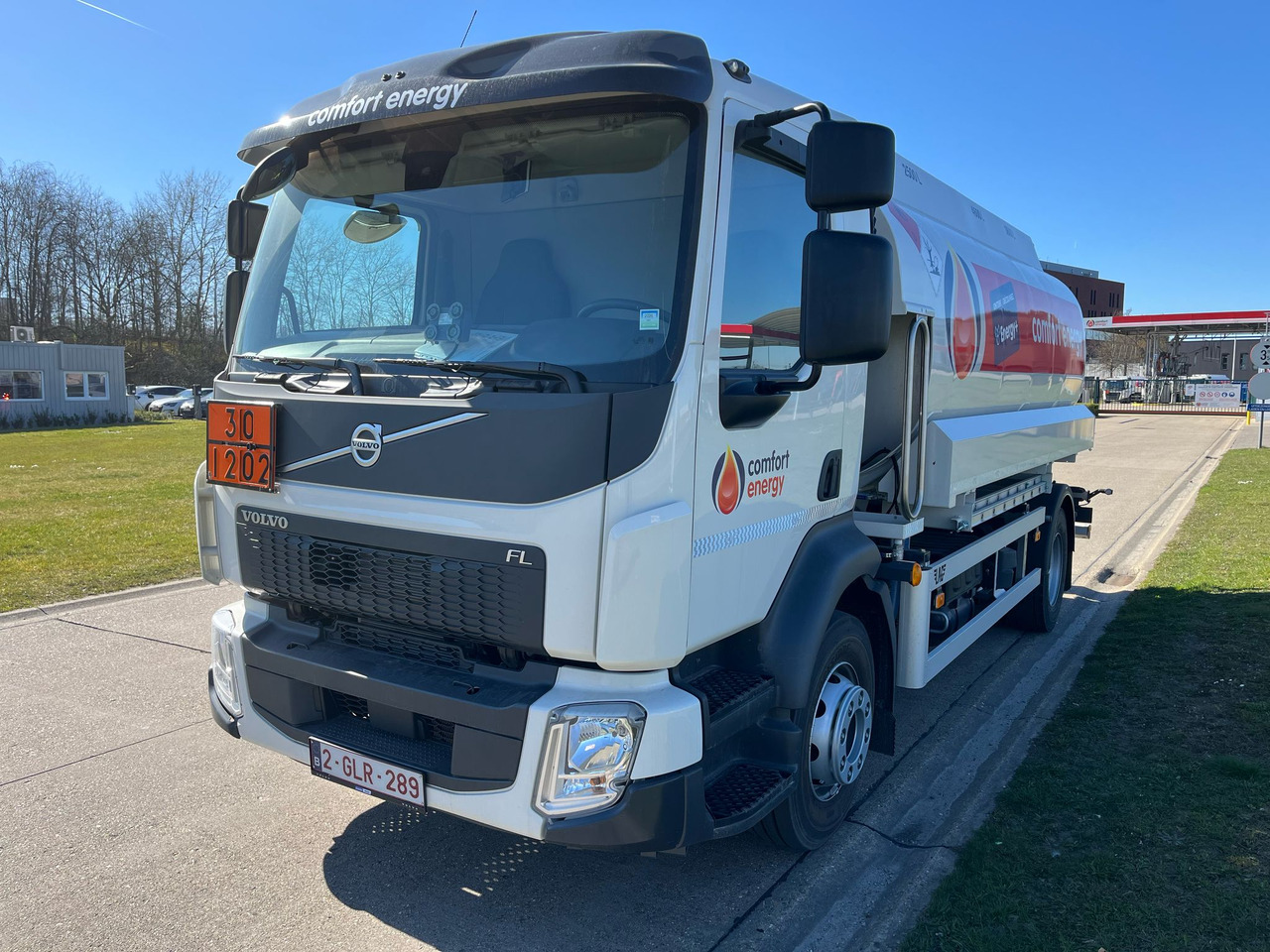 VOLVO FL - Camion cisterna: foto 2 VOLVO FL - Camion cisterna: foto 2