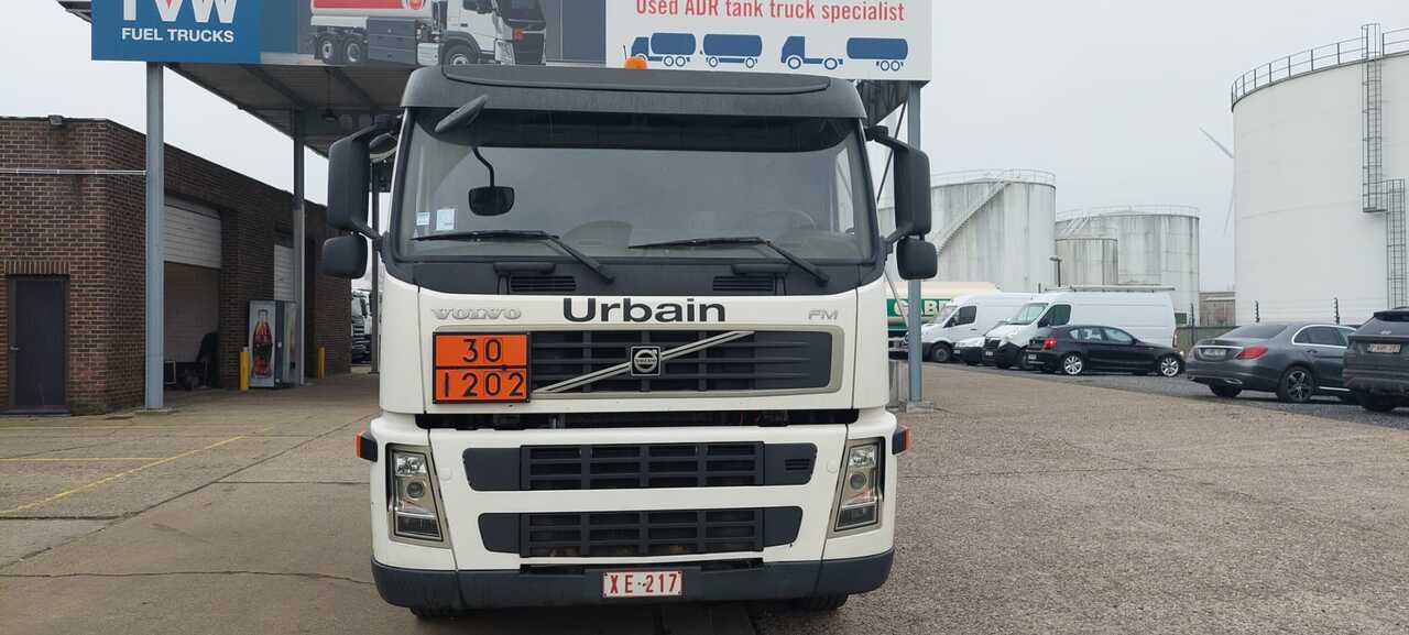 Camion cisterna VOLVO FM: foto 7