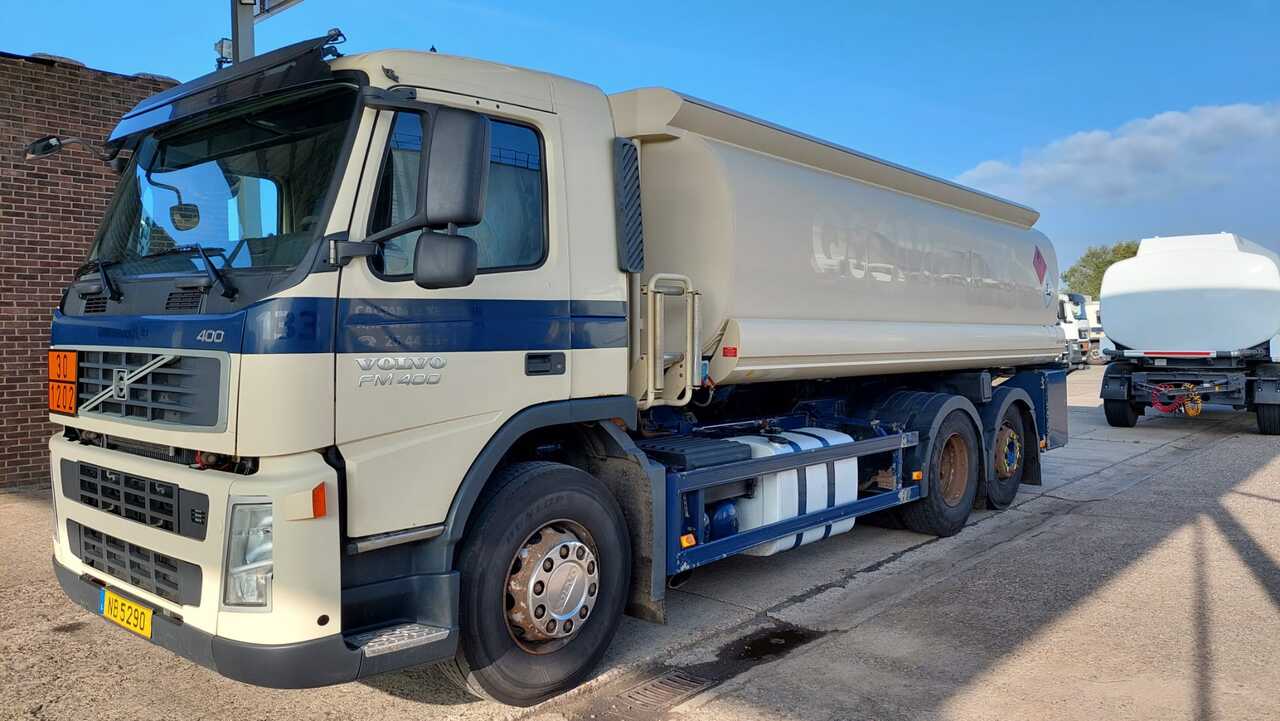 VOLVO FM - Camion cisterna: foto 1 VOLVO FM - Camion cisterna: foto 1