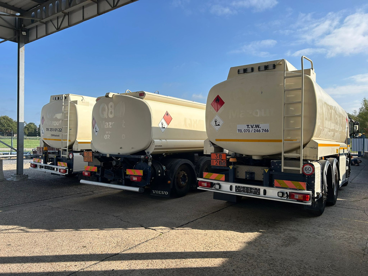 VOLVO FM (lot of 3) - Camion cisterna: foto 4 VOLVO FM (lot of 3) - Camion cisterna: foto 4