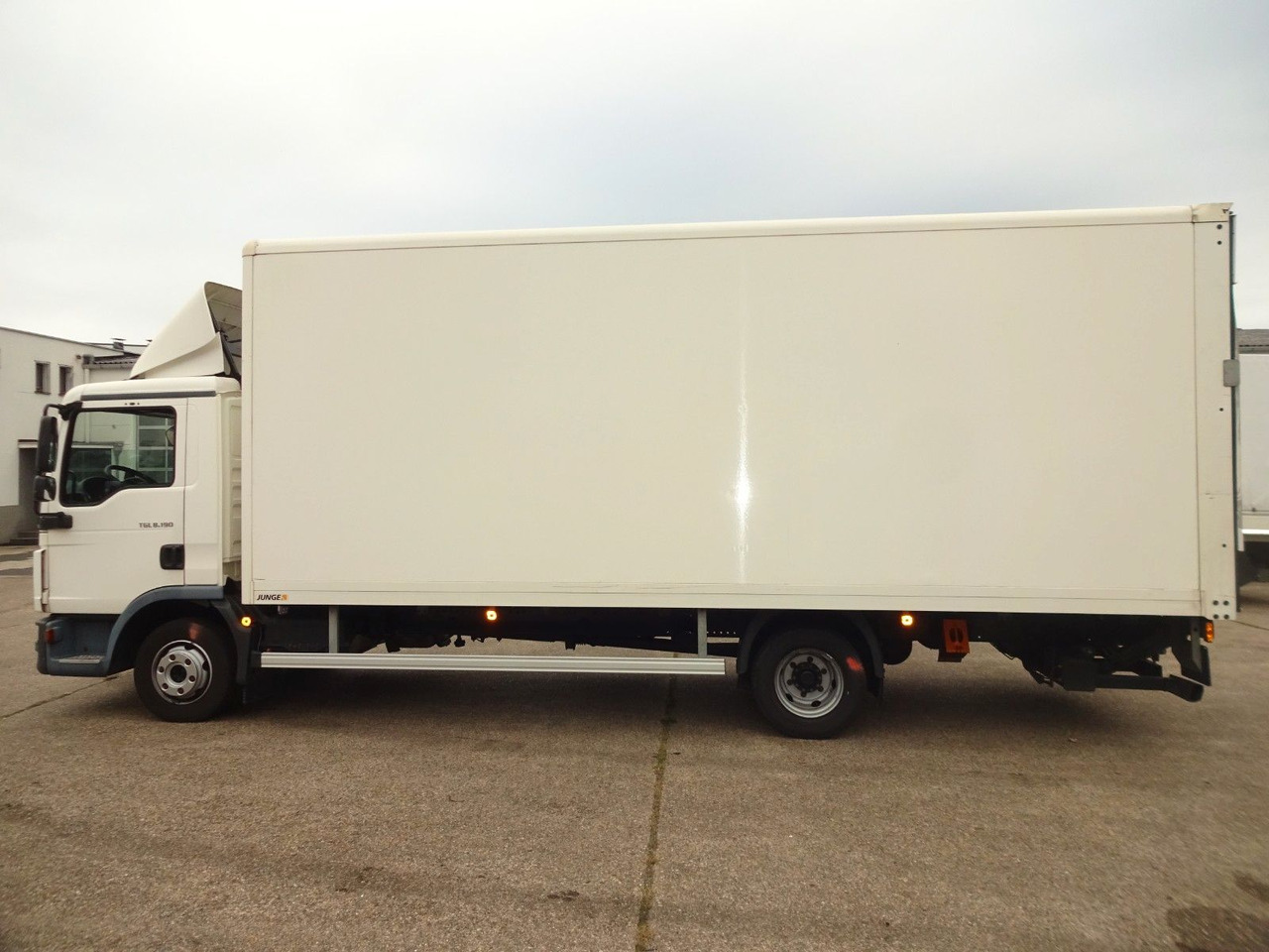 MAN TGL 8.190, LBW, Luft, Tempomat, Standheizung - Furgone box: foto 4 MAN TGL 8.190, LBW, Luft, Tempomat, Standheizung - Furgone box: foto 4