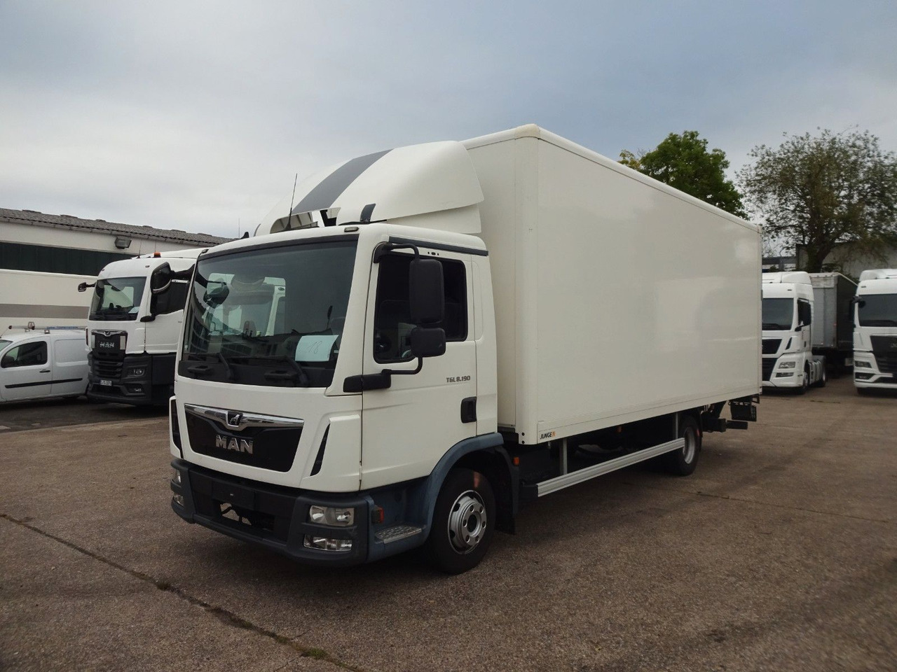 MAN TGL 8.190, LBW, Luft, Tempomat, Standheizung - Furgone box: foto 1 MAN TGL 8.190, LBW, Luft, Tempomat, Standheizung - Furgone box: foto 1