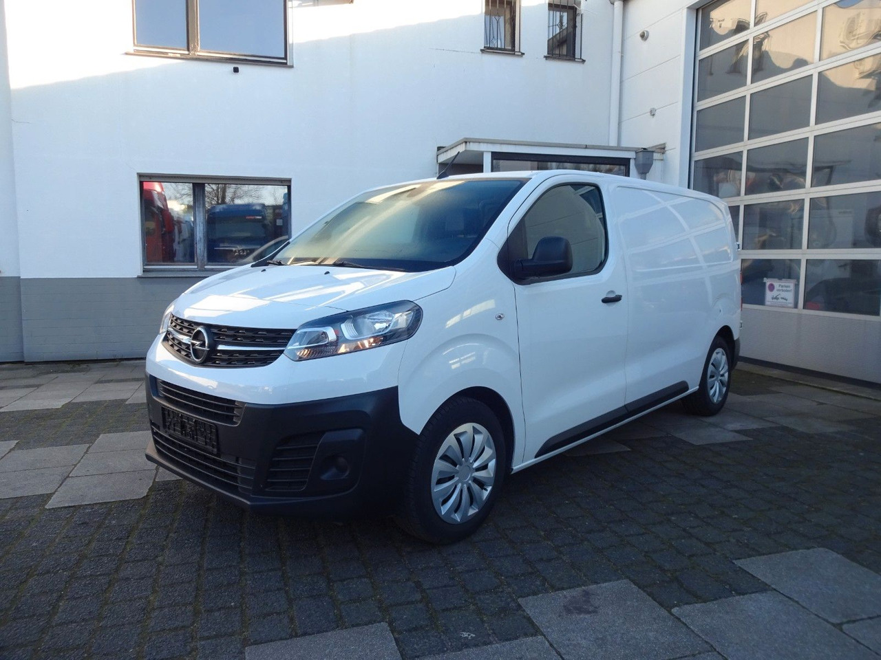 Opel 50 x Vivaro Kasten L1H1, Klima, PDC, - Furgoncino: foto 3 Opel 50 x Vivaro Kasten L1H1, Klima, PDC, - Furgoncino: foto 3