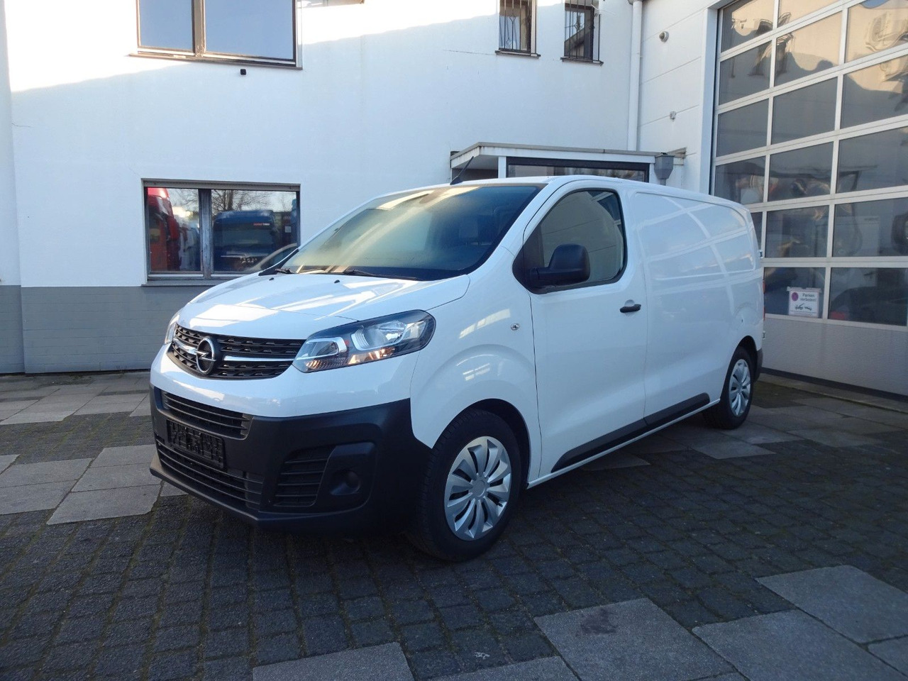 Opel 50 x Vivaro Kasten L1H1, Klima, PDC, - Furgoncino: foto 3 Opel 50 x Vivaro Kasten L1H1, Klima, PDC, - Furgoncino: foto 3