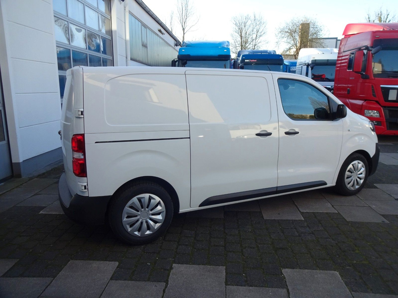 Opel 50 x Vivaro Kasten, L1H1, Klima, PDC, Tempomat - Furgoncino: foto 5 Opel 50 x Vivaro Kasten, L1H1, Klima, PDC, Tempomat - Furgoncino: foto 5