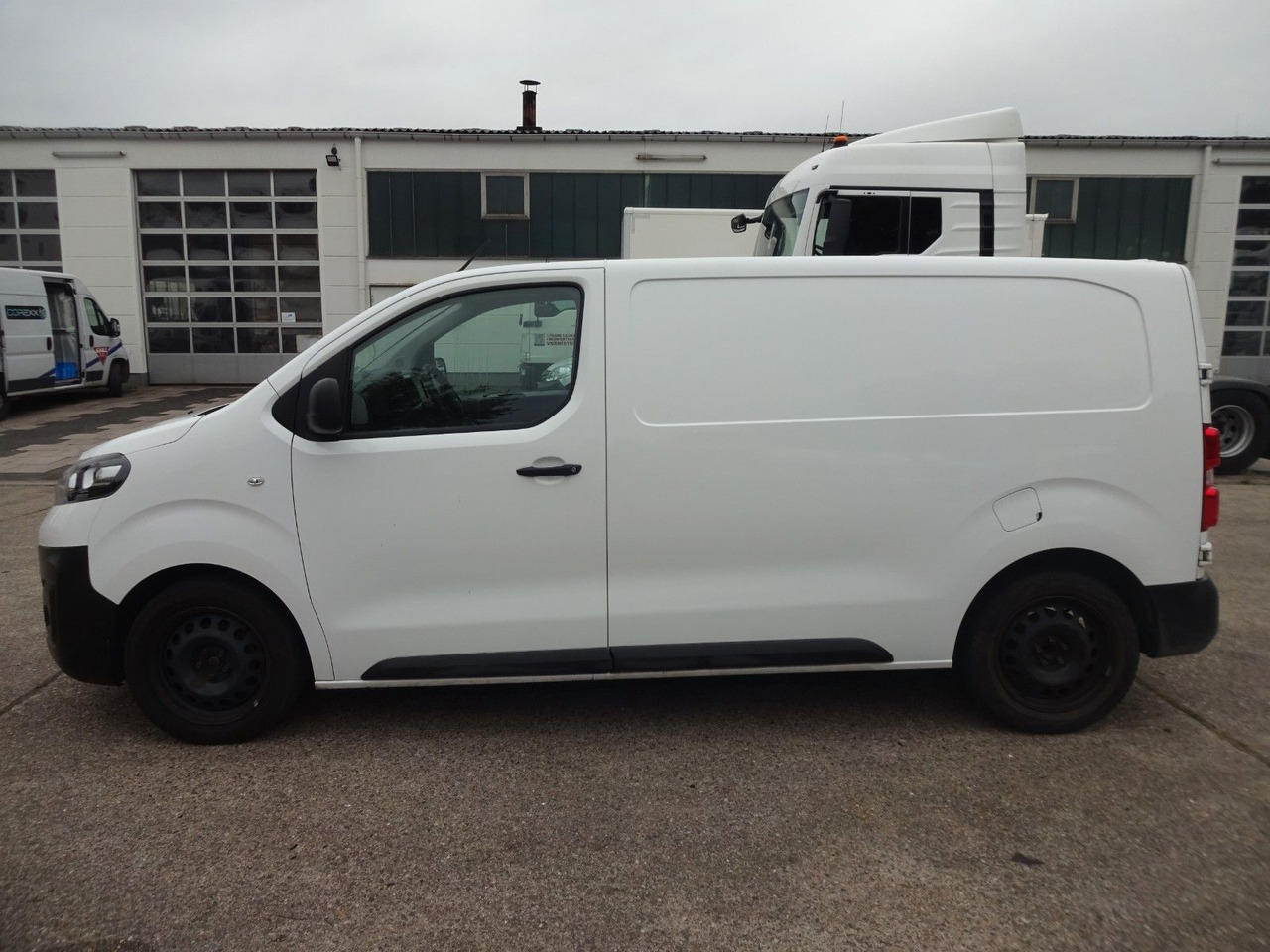 Opel Vivaro Kasten L1H1, Klima, PDC, - Furgoncino: foto 3 Opel Vivaro Kasten L1H1, Klima, PDC, - Furgoncino: foto 3