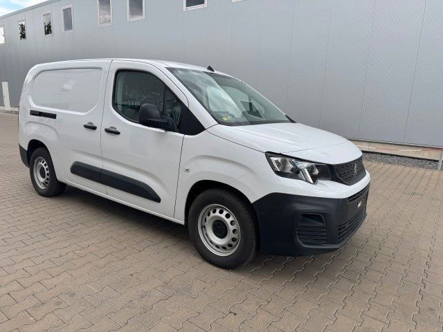 Peugeot 2 x Partner Premium Elektro L3H1, 100 kW, Neu - Pulmino, Furgone elettrico: foto 1 Peugeot 2 x Partner Premium Elektro L3H1, 100 kW, Neu - Pulmino, Furgone elettrico: foto 1