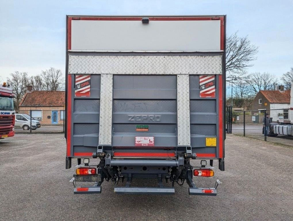 Volvo FL 210, 12tn., Isolirt, Autom, wie neu - Autocarro furgonato: foto 4 Volvo FL 210, 12tn., Isolirt, Autom, wie neu - Autocarro furgonato: foto 4