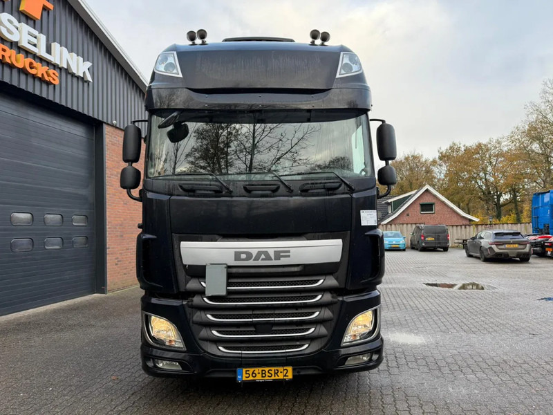 DAF XF 440 6x2 Hyva Haakarm Stuuras 660.119KM! NL Truck APK 03-2026 - Autocarro scarrabile: foto 5 DAF XF 440 6x2 Hyva Haakarm Stuuras 660.119KM! NL Truck APK 03-2026 - Autocarro scarrabile: foto 5