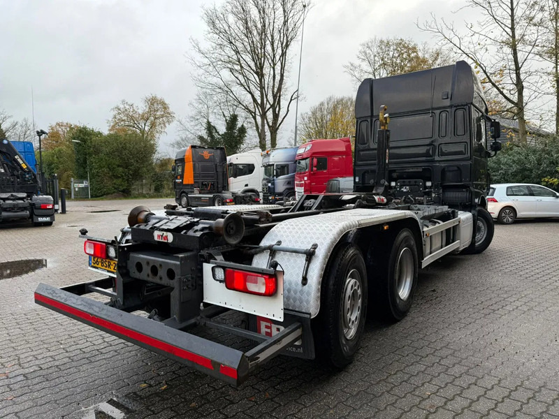 DAF XF 440 6x2 Hyva Haakarm Stuuras 660.119KM! NL Truck APK 03-2026 - Autocarro scarrabile: foto 3 DAF XF 440 6x2 Hyva Haakarm Stuuras 660.119KM! NL Truck APK 03-2026 - Autocarro scarrabile: foto 3
