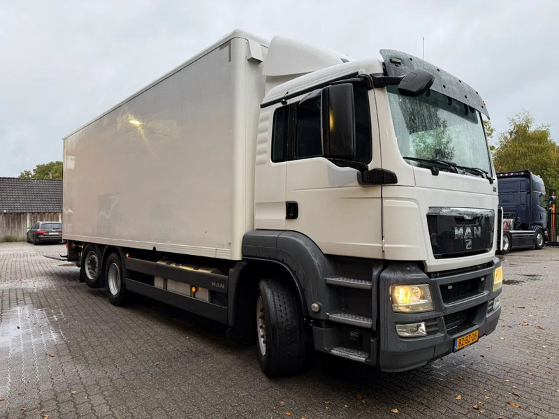 MAN TGS 26.320 Koffer Stuuras AHK 3.000KG LBW 373.230KM! NL Truck APK/TUV 18-03-2026 - Autocarro furgonato: foto 2 MAN TGS 26.320 Koffer Stuuras AHK 3.000KG LBW 373.230KM! NL Truck APK/TUV 18-03-2026 - Autocarro furgonato: foto 2