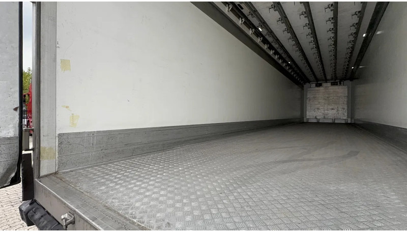 Semirimorchio cella isotermica Schmitz Cargobull SKO 24 5x Meatrails Rohrbahnen Fleisch Carrier Vector 1950MT: foto 20 Semirimorchio cella isotermica Schmitz Cargobull SKO 24 5x Meatrails Rohrbahnen Fleisch Carrier Vector 1950MT: foto 20