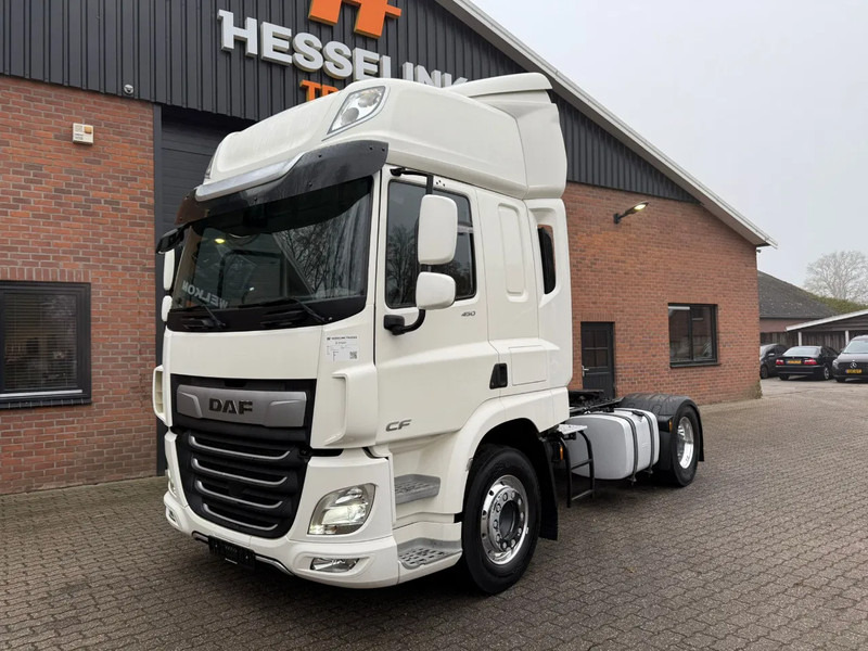 DAF CF 450 4X2 Space Cab LED Retarder Alcoa dura Bright 277.495 KM! German truck - Trattore stradale: foto 1 DAF CF 450 4X2 Space Cab LED Retarder Alcoa dura Bright 277.495 KM! German truck - Trattore stradale: foto 1