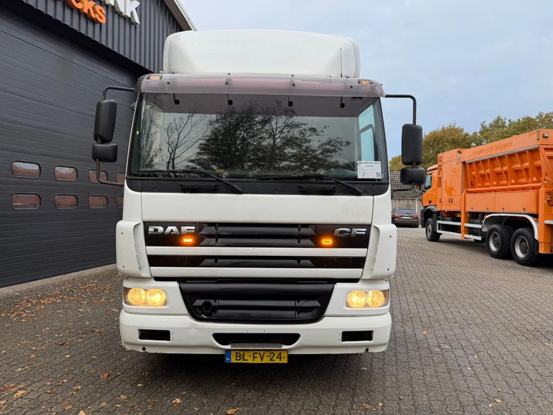 DAF CF 75.250 Handgeschakeld/Manual EURO 3 - Trattore stradale: foto 5 DAF CF 75.250 Handgeschakeld/Manual EURO 3 - Trattore stradale: foto 5