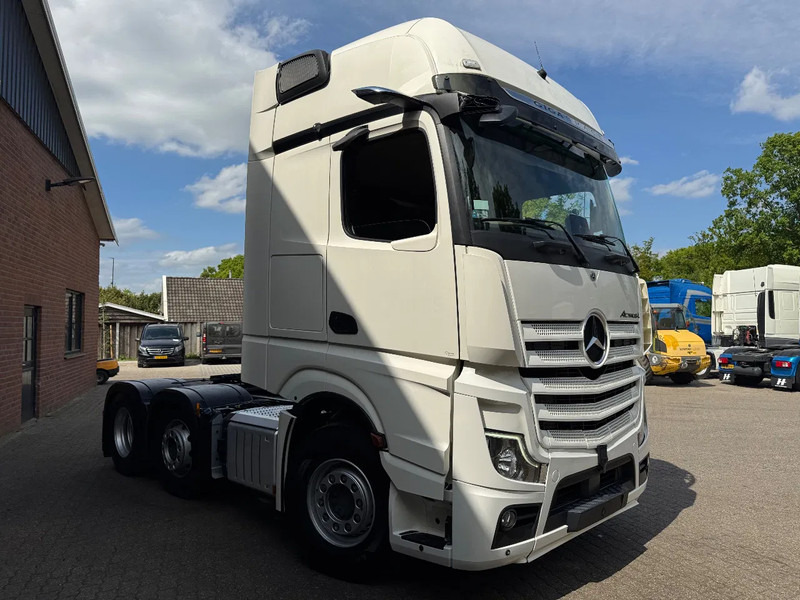 Mercedes-Benz Actros 2545 6X2 Gigaspace Gestuurde voorloopas NL Truck 327.240KM - Trattore stradale: foto 2 Mercedes-Benz Actros 2545 6X2 Gigaspace Gestuurde voorloopas NL Truck 327.240KM - Trattore stradale: foto 2