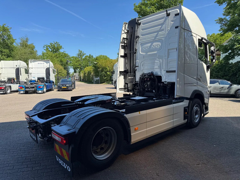 Volvo FH 500 AERO NEW! 9 Ton Vooras Globetrotter XL, PTO, ACC, Standairco, 2 tanks, LED - Trattore stradale: foto 4 Volvo FH 500 AERO NEW! 9 Ton Vooras Globetrotter XL, PTO, ACC, Standairco, 2 tanks, LED - Trattore stradale: foto 4