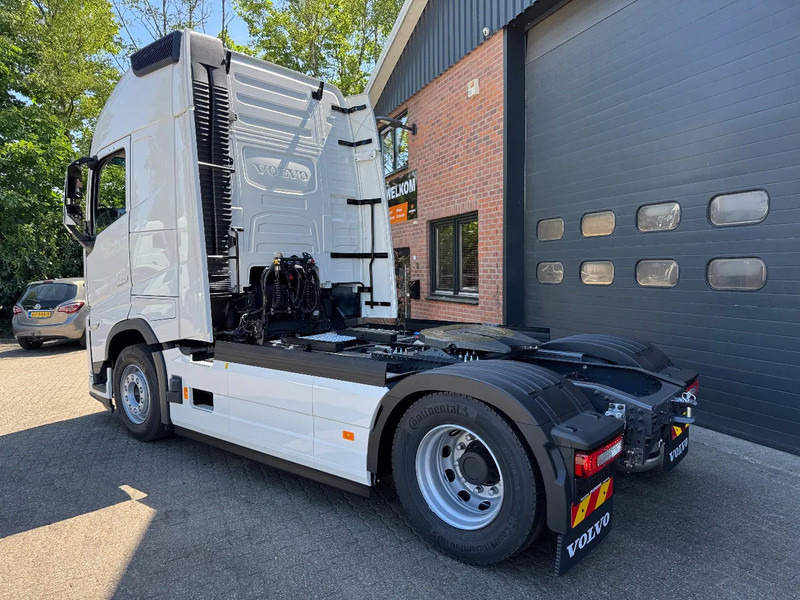 Volvo FH 500 AERO NEW! 9 Ton Vooras Globetrotter XL, PTO, ACC, Standairco, Retarder, 2 tanks, LED - Trattore stradale: foto 3 Volvo FH 500 AERO NEW! 9 Ton Vooras Globetrotter XL, PTO, ACC, Standairco, Retarder, 2 tanks, LED - Trattore stradale: foto 3