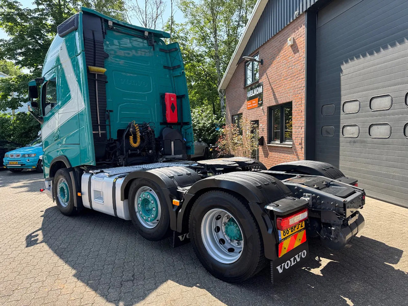 Volvo FH 500 Globetrotter XL ADR! 305.330KM! Gestuurde Voorloopas 2x tank APK 03/2026 - Trattore stradale: foto 4 Volvo FH 500 Globetrotter XL ADR! 305.330KM! Gestuurde Voorloopas 2x tank APK 03/2026 - Trattore stradale: foto 4