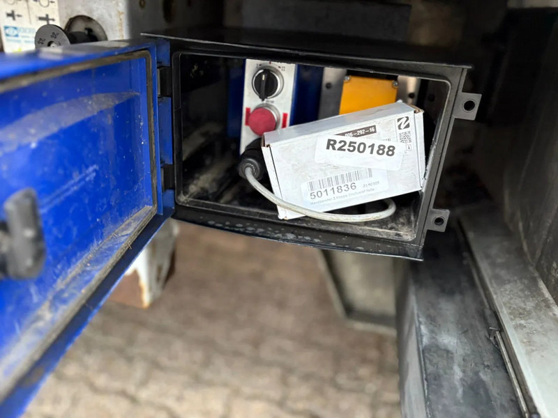 Semirimorchio piano mobile kraker K-Force 92m3 160.470KM! 10MM Cargo Floor Agrar/GMP use Liftas APK 10/2026: foto 10 Semirimorchio piano mobile kraker K-Force 92m3 160.470KM! 10MM Cargo Floor Agrar/GMP use Liftas APK 10/2026: foto 10