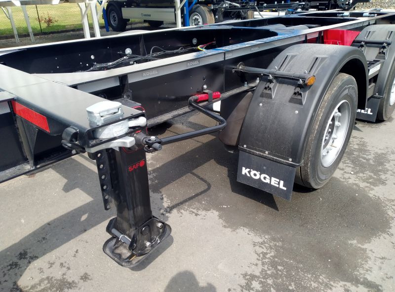 Kögel BDF-System, Maxi gekröpftes Zugrohr, ohne Zulassung. - Rimorchio portacontainer/ Caisse interchangeable: foto 3 Kögel BDF-System, Maxi gekröpftes Zugrohr, ohne Zulassung. - Rimorchio portacontainer/ Caisse interchangeable: foto 3