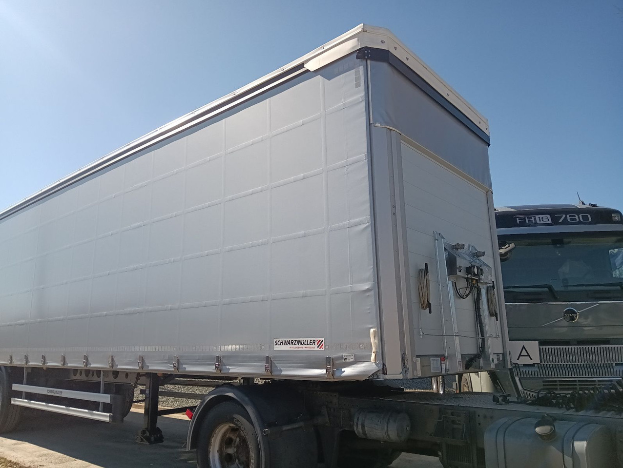 Schwarzmüller ASSE STERZANTE, TETTUCIO APRIBILE HUBDACH LENKAC - Semirimorchio centinato: foto 4 Schwarzmüller ASSE STERZANTE, TETTUCIO APRIBILE HUBDACH LENKAC - Semirimorchio centinato: foto 4