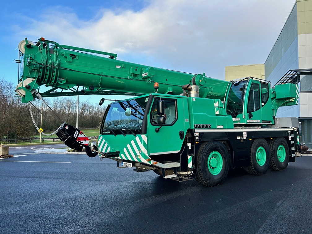 LIEBHERR LTM1050-3.1 with low hours and low kms - Gru multistrada: foto 1 LIEBHERR LTM1050-3.1 with low hours and low kms - Gru multistrada: foto 1