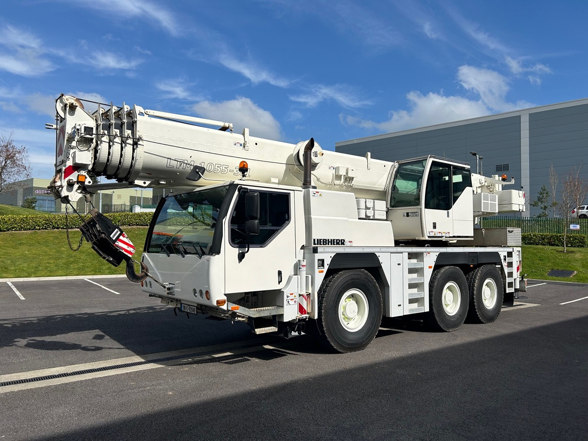 LIEBHERR LTM1055-3.1 - Gru multistrada: foto 1 LIEBHERR LTM1055-3.1 - Gru multistrada: foto 1
