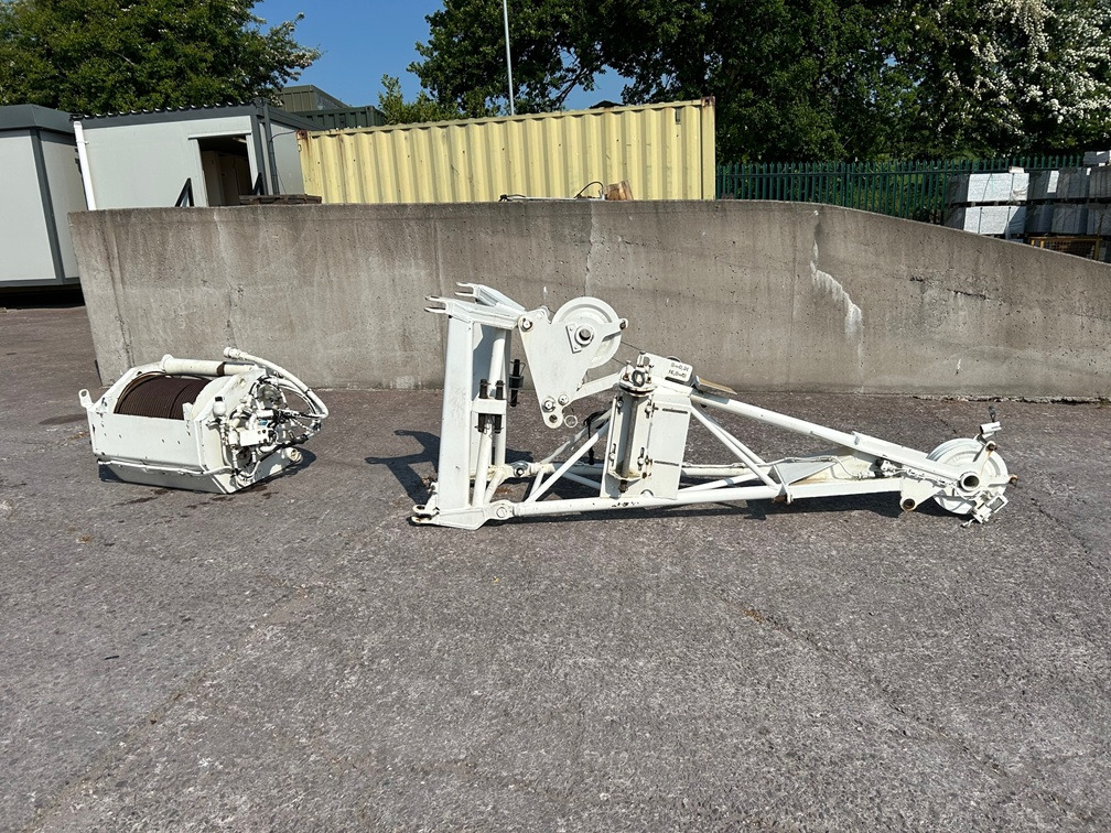 LIEBHERR Second Winch & 2.5 Meter Jib to suit LIEBHERR LTM1055-3.2 - Gru multistrada: foto 1 LIEBHERR Second Winch & 2.5 Meter Jib to suit LIEBHERR LTM1055-3.2 - Gru multistrada: foto 1