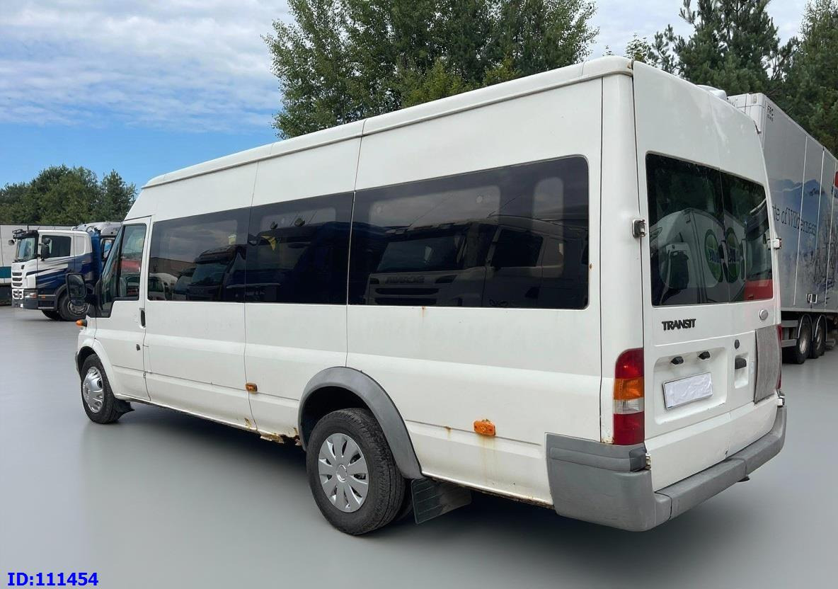 FORD Transit Manual 17-seater - Minibus, Pulmino: foto 5 FORD Transit Manual 17-seater - Minibus, Pulmino: foto 5