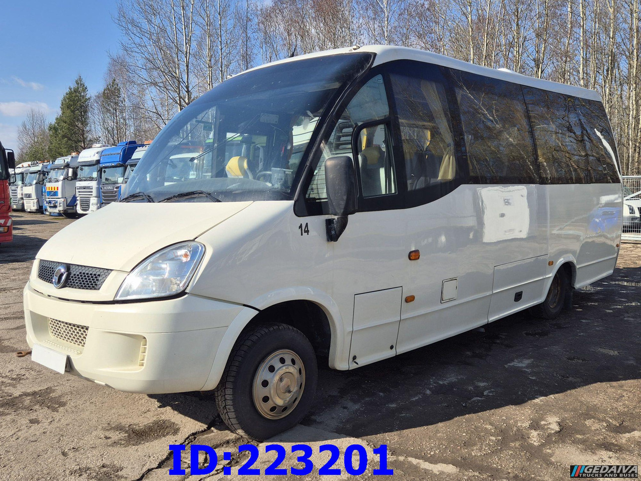 IVECO Wing 25-seater (Engine problem) - Pullman: foto 1 IVECO Wing 25-seater (Engine problem) - Pullman: foto 1