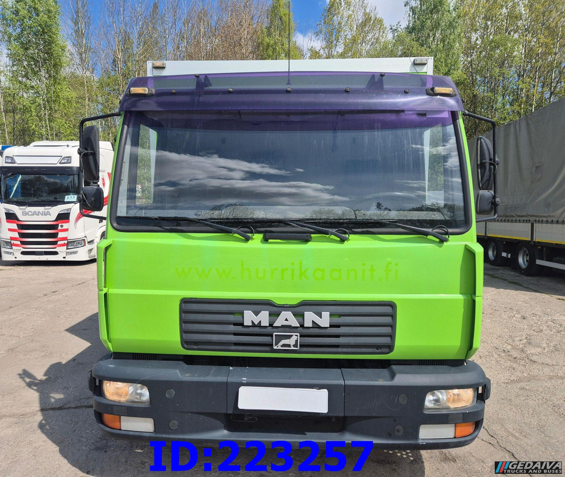 MAN LE 8.150 Manual 139tkm ONLY - Autocarro furgonato: foto 2 MAN LE 8.150 Manual 139tkm ONLY - Autocarro furgonato: foto 2