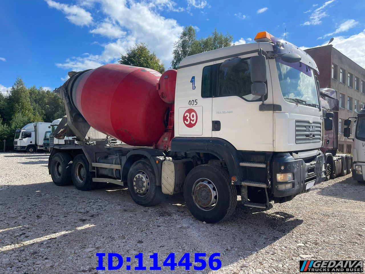 MAN TGA 35.480 8X4 8m3 Manual - Autobetoniera: foto 2 MAN TGA 35.480 8X4 8m3 Manual - Autobetoniera: foto 2