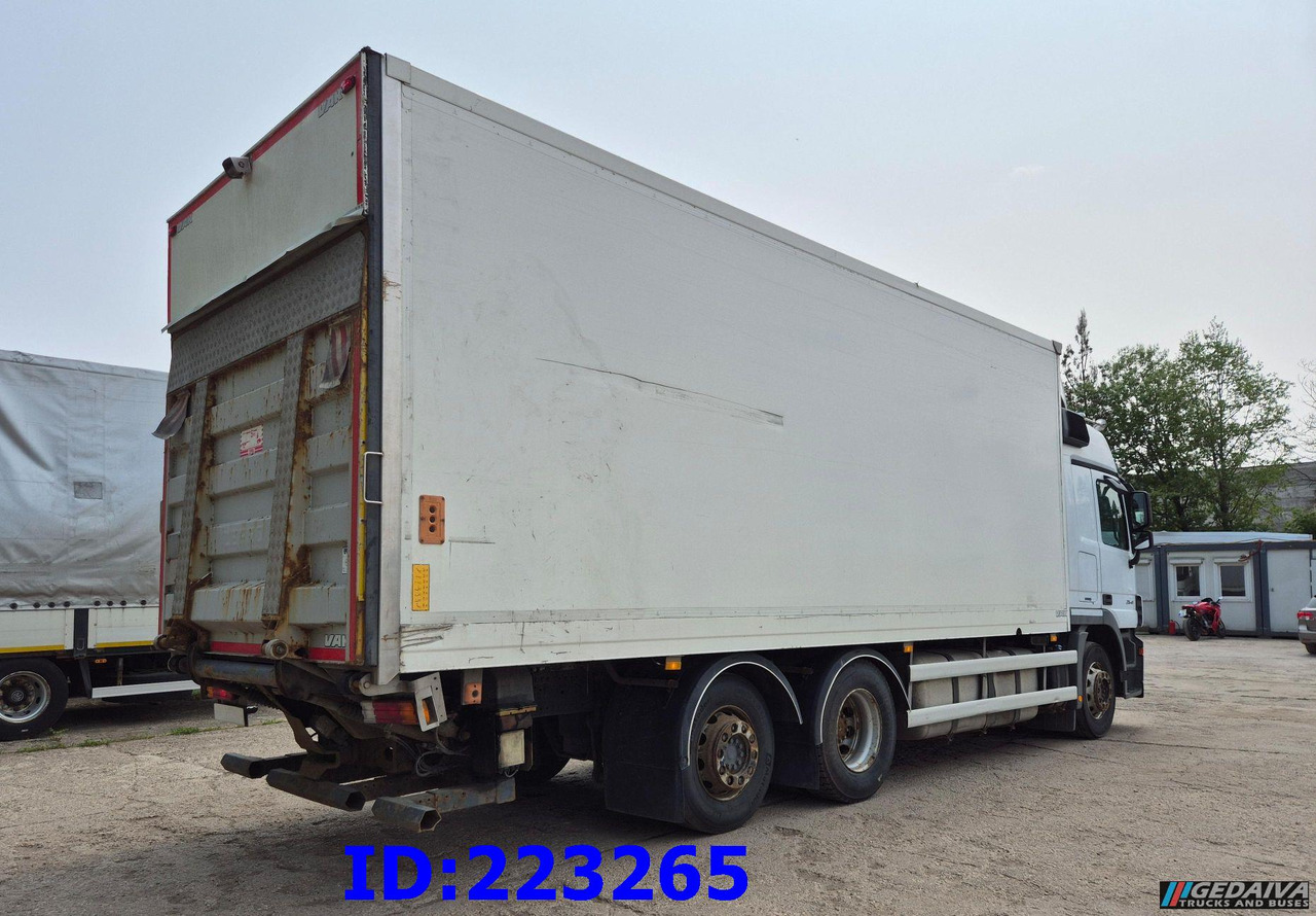 MERCEDES-BENZ Actros 2541 6x2 Retarder Open side box - Autocarro cella isotermica: foto 5 MERCEDES-BENZ Actros 2541 6x2 Retarder Open side box - Autocarro cella isotermica: foto 5