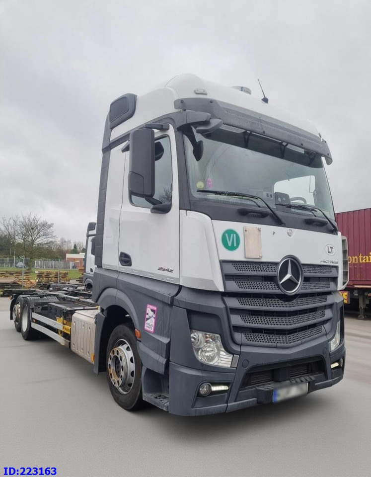 MERCEDES-BENZ Actros 2542 BDF 6x2 Euro6 - Autocarro telaio: foto 1 MERCEDES-BENZ Actros 2542 BDF 6x2 Euro6 - Autocarro telaio: foto 1