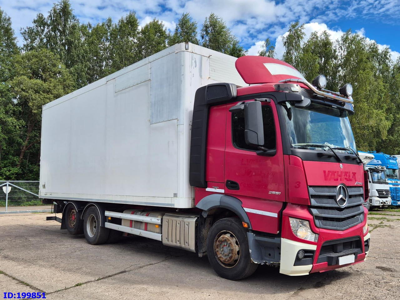 MERCEDES-BENZ Actros 2551 6x2 Euro5 - Autocarro furgonato: foto 4 MERCEDES-BENZ Actros 2551 6x2 Euro5 - Autocarro furgonato: foto 4