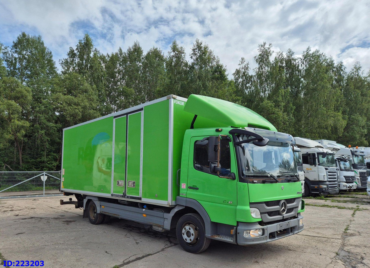 MERCEDES-BENZ Atego 818 4x2 Euro5 Manual - Autocarro furgonato: foto 4 MERCEDES-BENZ Atego 818 4x2 Euro5 Manual - Autocarro furgonato: foto 4