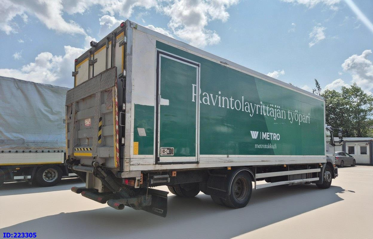 MERCEDES-BENZ Axor 1829 Euro5 Manual + Tail lift - Autocarro frigorifero: foto 5 MERCEDES-BENZ Axor 1829 Euro5 Manual + Tail lift - Autocarro frigorifero: foto 5