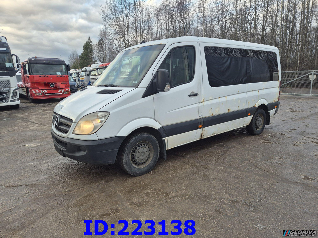 MERCEDES-BENZ Sprinter 213 - Euro5 - Pullman: foto 4 MERCEDES-BENZ Sprinter 213 - Euro5 - Pullman: foto 4