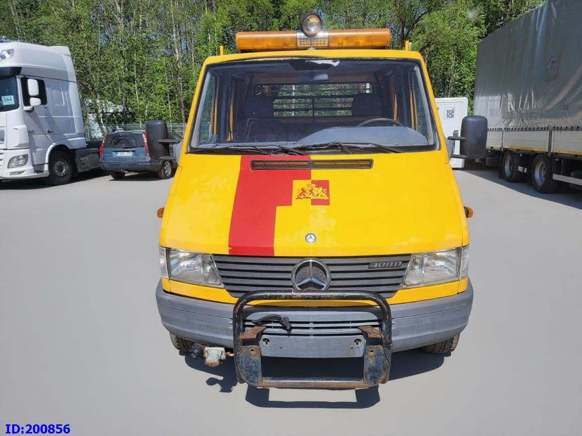 MERCEDES-BENZ Sprinter 408D - 5 Seater - Autocarro con pianale/ Cassone fisso: foto 2 MERCEDES-BENZ Sprinter 408D - 5 Seater - Autocarro con pianale/ Cassone fisso: foto 2