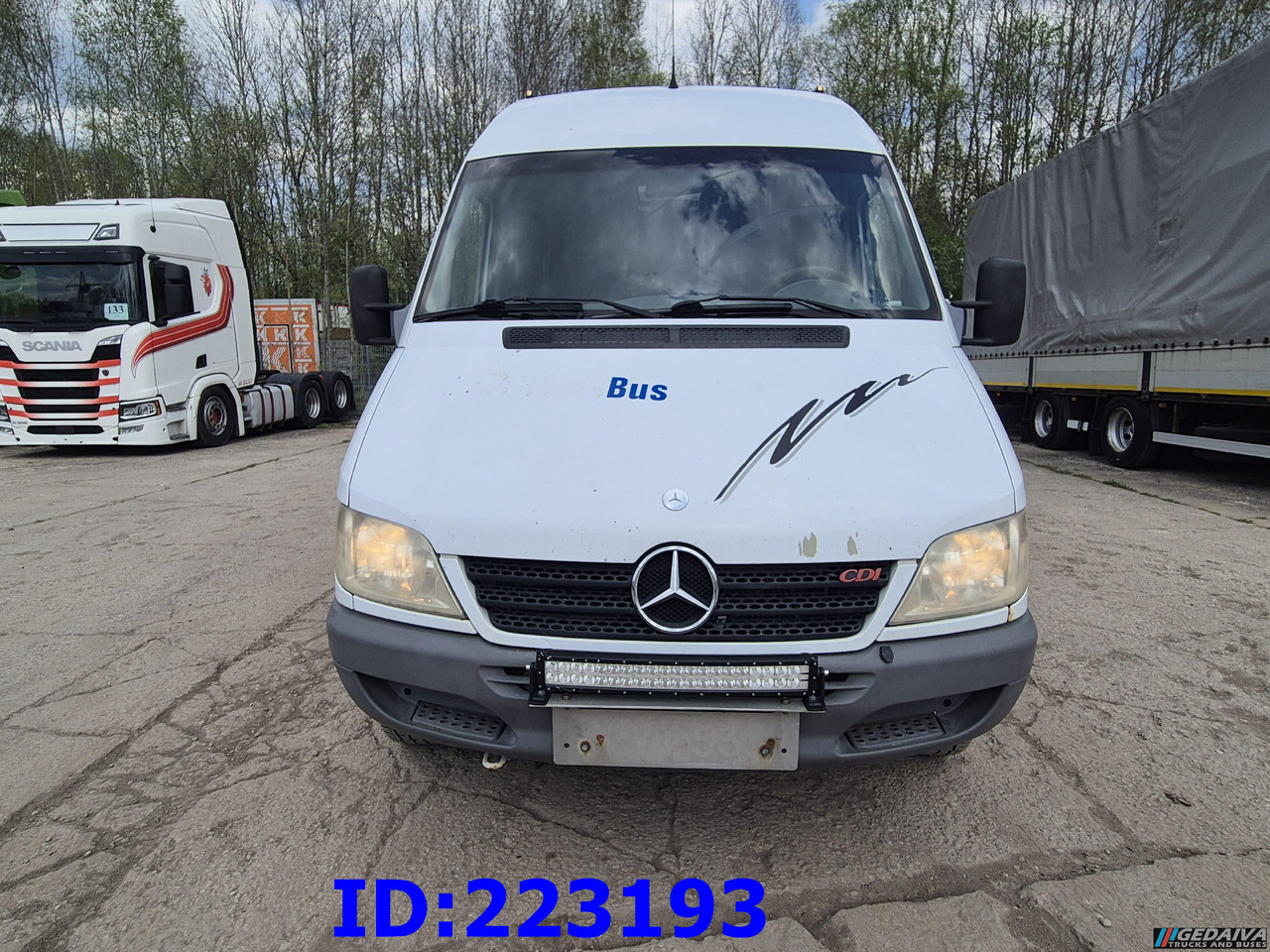 MERCEDES-BENZ Sprinter 416 VIP AC 17-seater - Pullman: foto 2 MERCEDES-BENZ Sprinter 416 VIP AC 17-seater - Pullman: foto 2