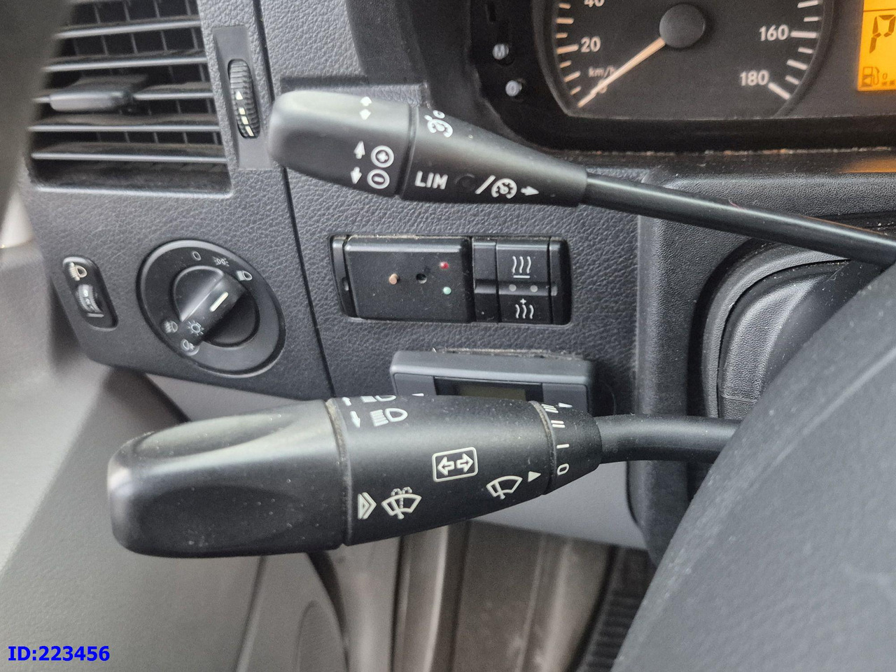 Pullman MERCEDES-BENZ Sprinter 515 - VIP -20 places: foto 11