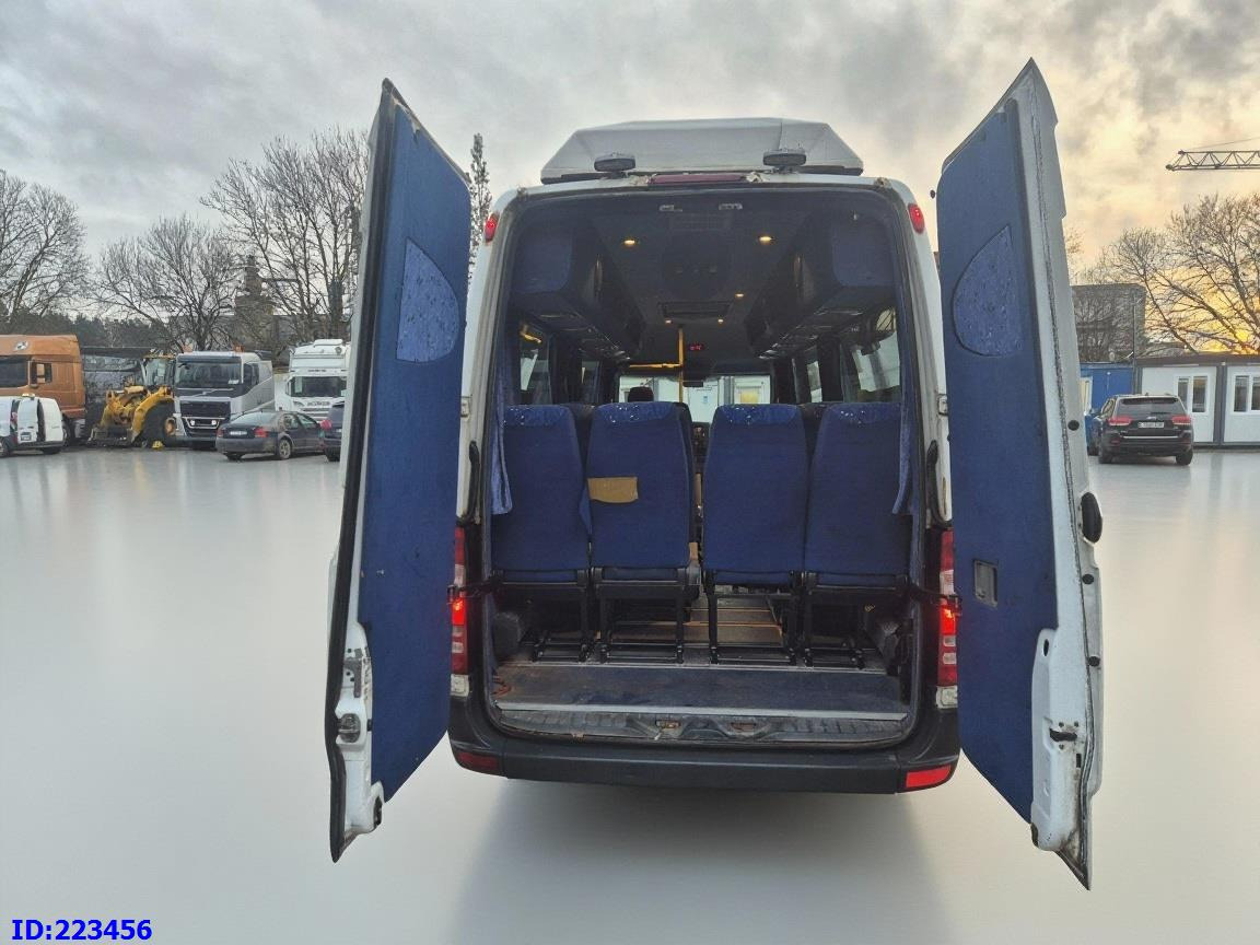 Pullman MERCEDES-BENZ Sprinter 515 - VIP -20 places: foto 6